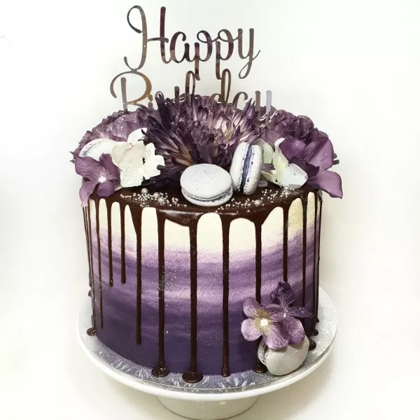 Cut purple cake with berry flavor 10237271 Stock Photo at Vecteezy